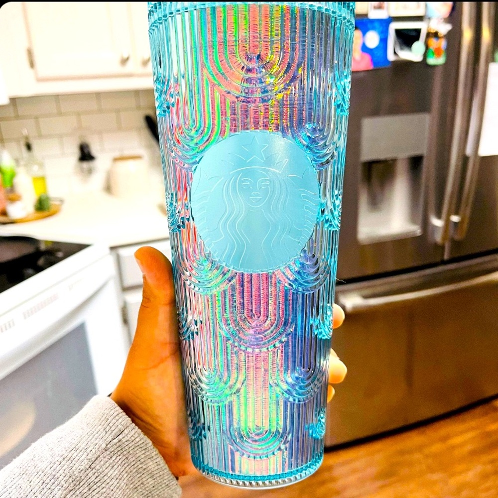 Starbucks Spring 2022 Mermaid Tail Cold Cup - 24oz - Iridescent Tumbler